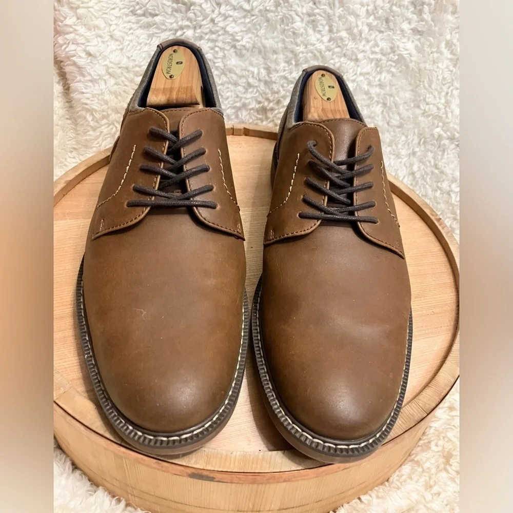 Chaps Brown Oxfords Classic Lace Up  Size 11